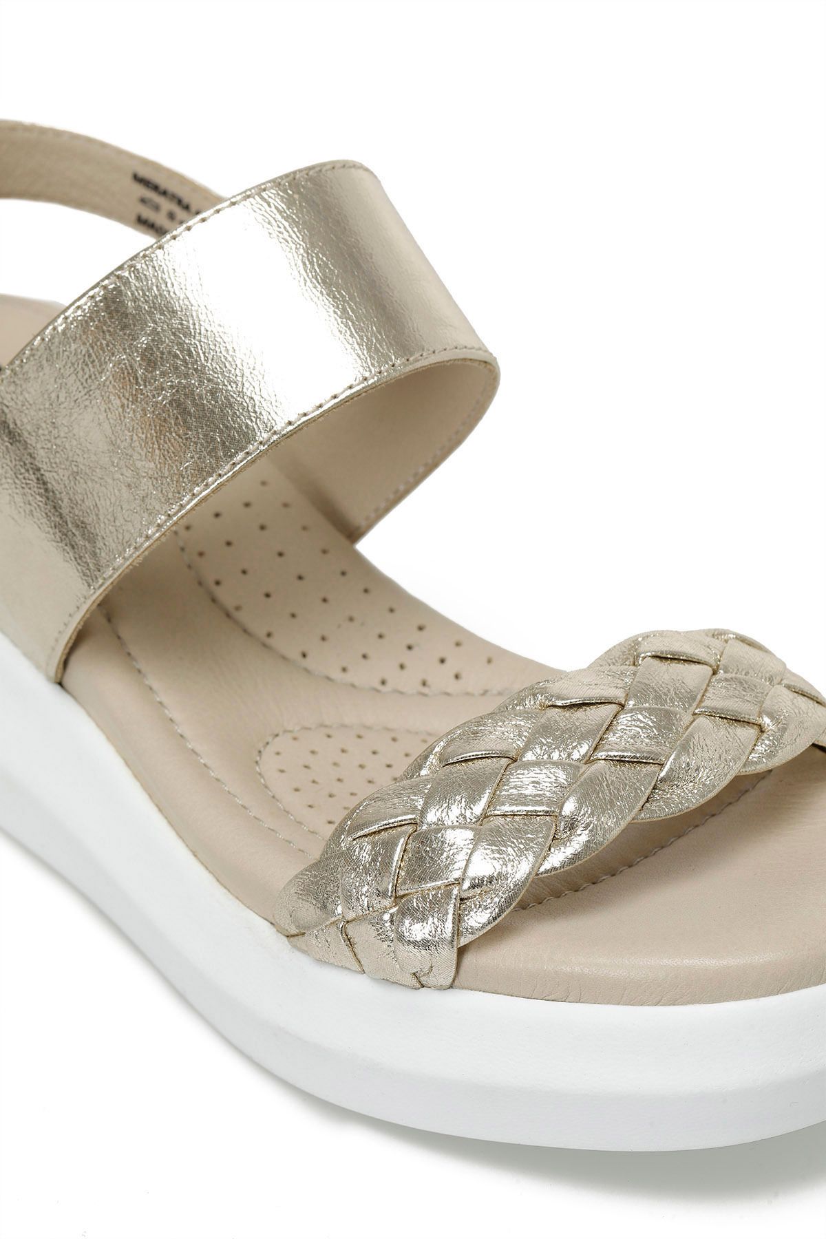 Nine West Meratra 4fx Gold Sandals Comfort