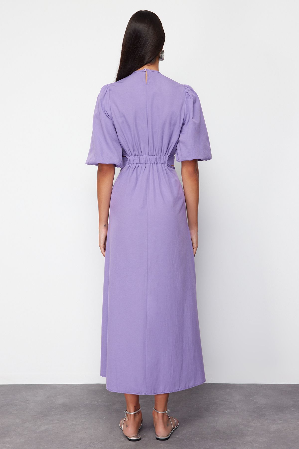 Trendyol Modest-Lilacové bavlnené tkané šaty s balónovými rukávmi TCTSS24EB00005 3