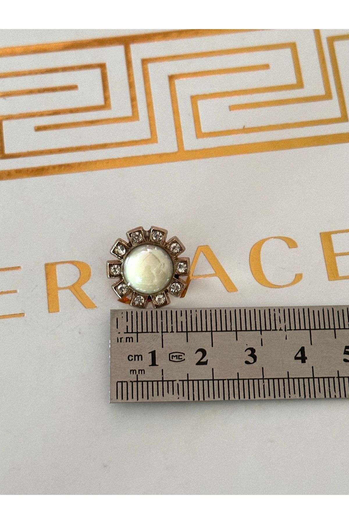 ODDA TASARIM ATÖLYESİ-Crystal Stone Detail with Large Pearl in the Middle Set of 3 (1,5cm) 2