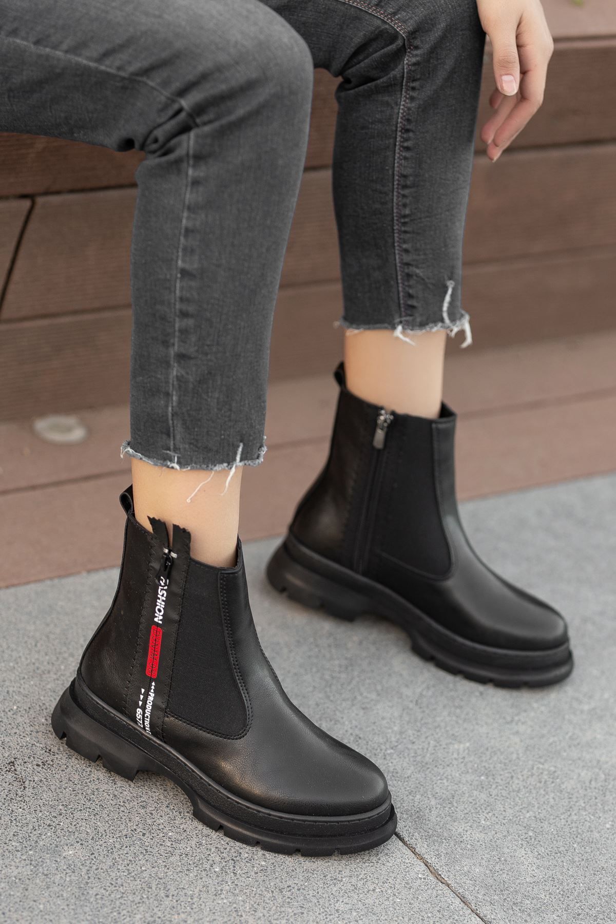 VATANSAN-Bemy Çarşı Cox Black Skin Text Patterned Women's Boots 1