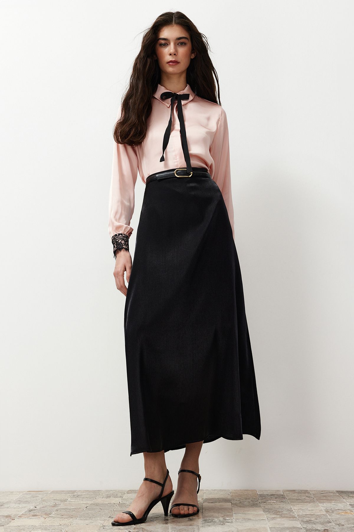 Trendyol Modest Czarna Satynowa Tkana Spódnica Kobieta - 40