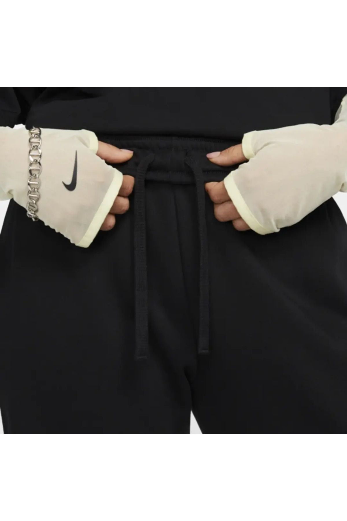 Nike Sportswear Oversized Graphic Fleece Dance Kad n E ofman Alt bol kal p stilim spor Fiyat Yorumlar Trendyol