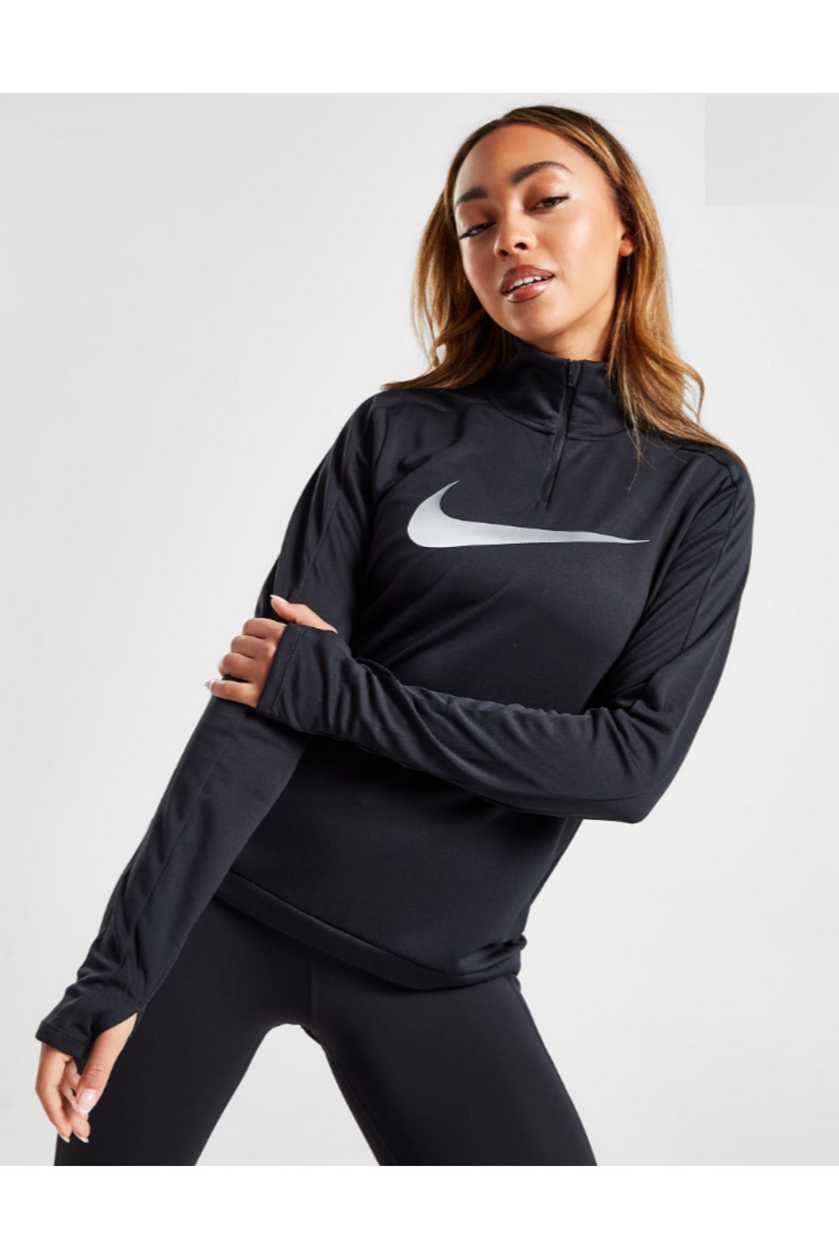 Nike Dri-FIT Swoosh Çeyrek Fermuarlı Uzun Kollu Kadın Koşu Üstü