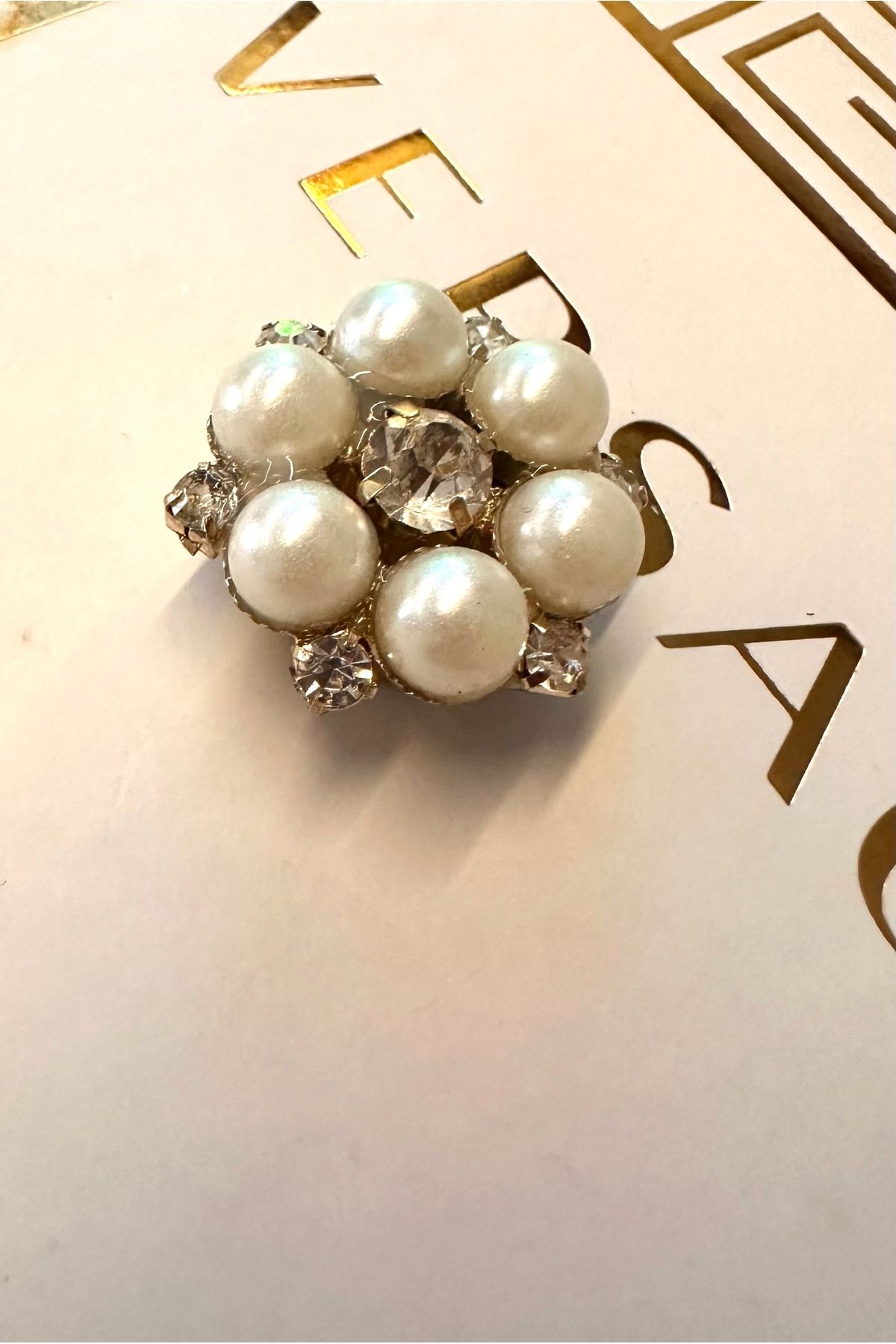 ODDA TASARIM ATÖLYESİ-Button with flower pattern pearls and large ktistal stones attachment-decal bottom clip skinless seamless 2