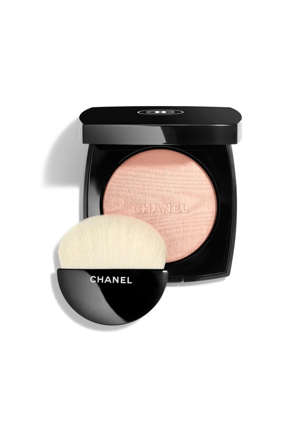 Shimmering Ultra-Fine Creamy Powder with Different Gold Shades