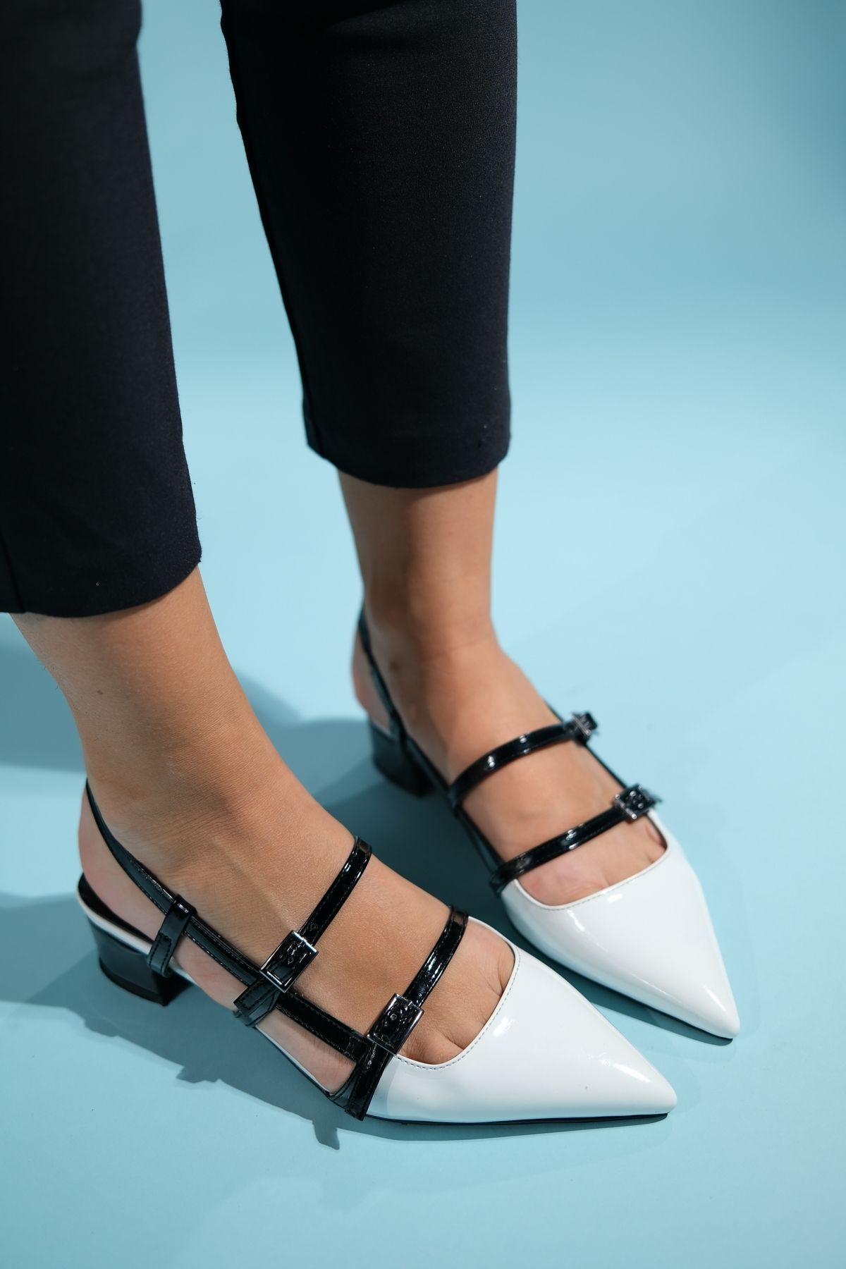 صندل سفید زنانه Genoa پوست سیاه و چرمی کفش پاشنه پا luvishoes