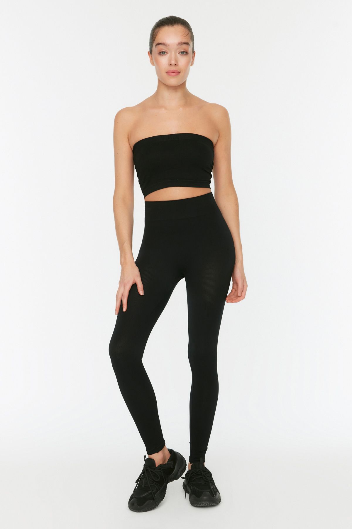 Trendyol Collection-Schwarze nahtlose/nahtlose gestrickte Sport-Leggings in voller Länge TWOAW20TA0071 8