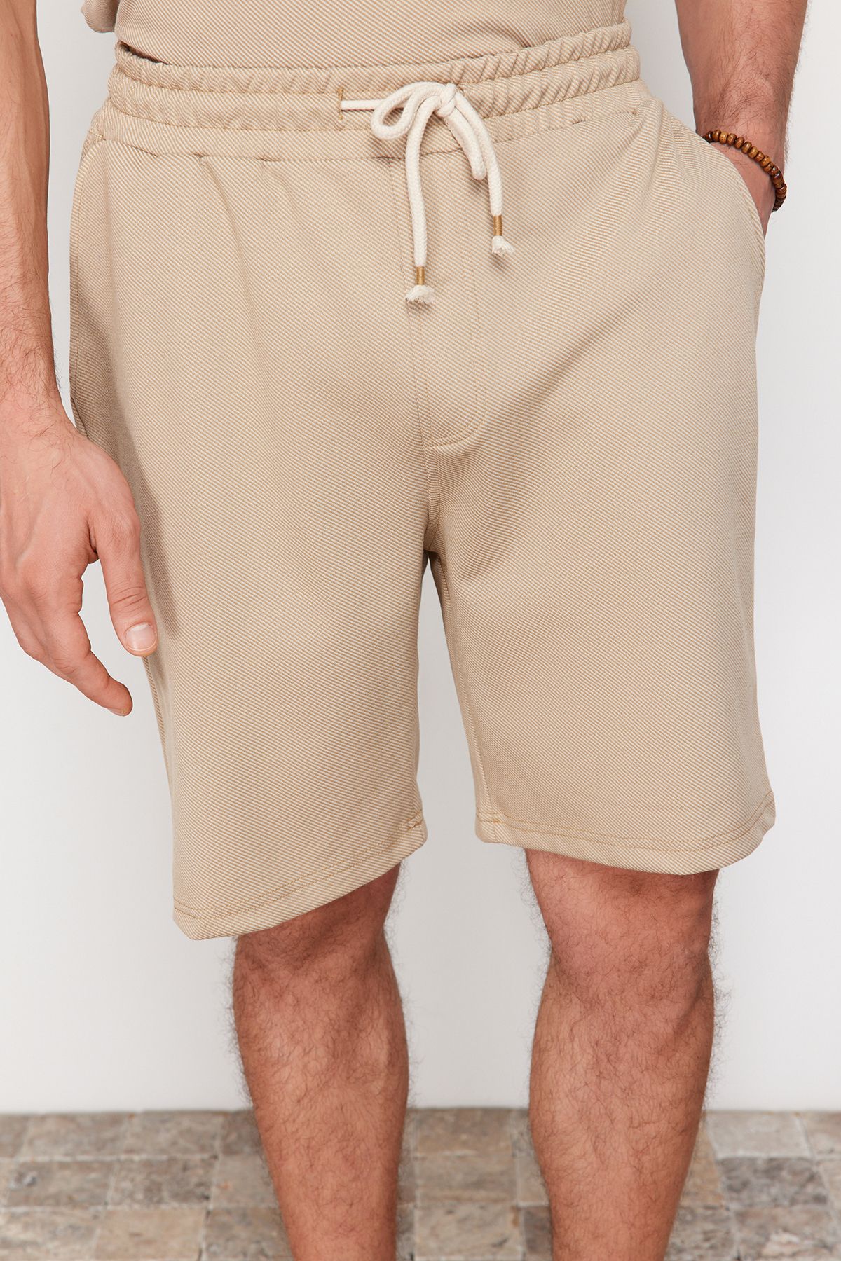 Trendyol Collection-Shorts und Bermudas in regulärer/normaler Schnittform in Stein TMNSS24SR00069 4