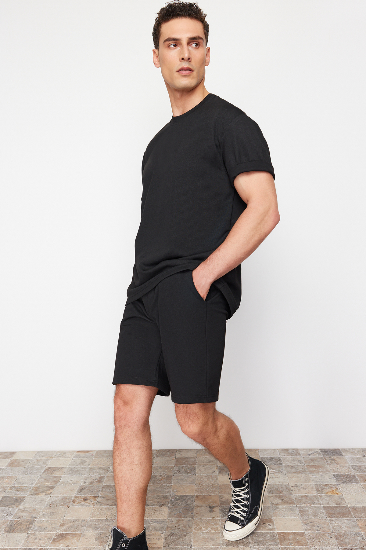 Trendyolmilla Man Siyah Regular/Normal Kesim Şort & Bermuda TMNSS24SR00069
