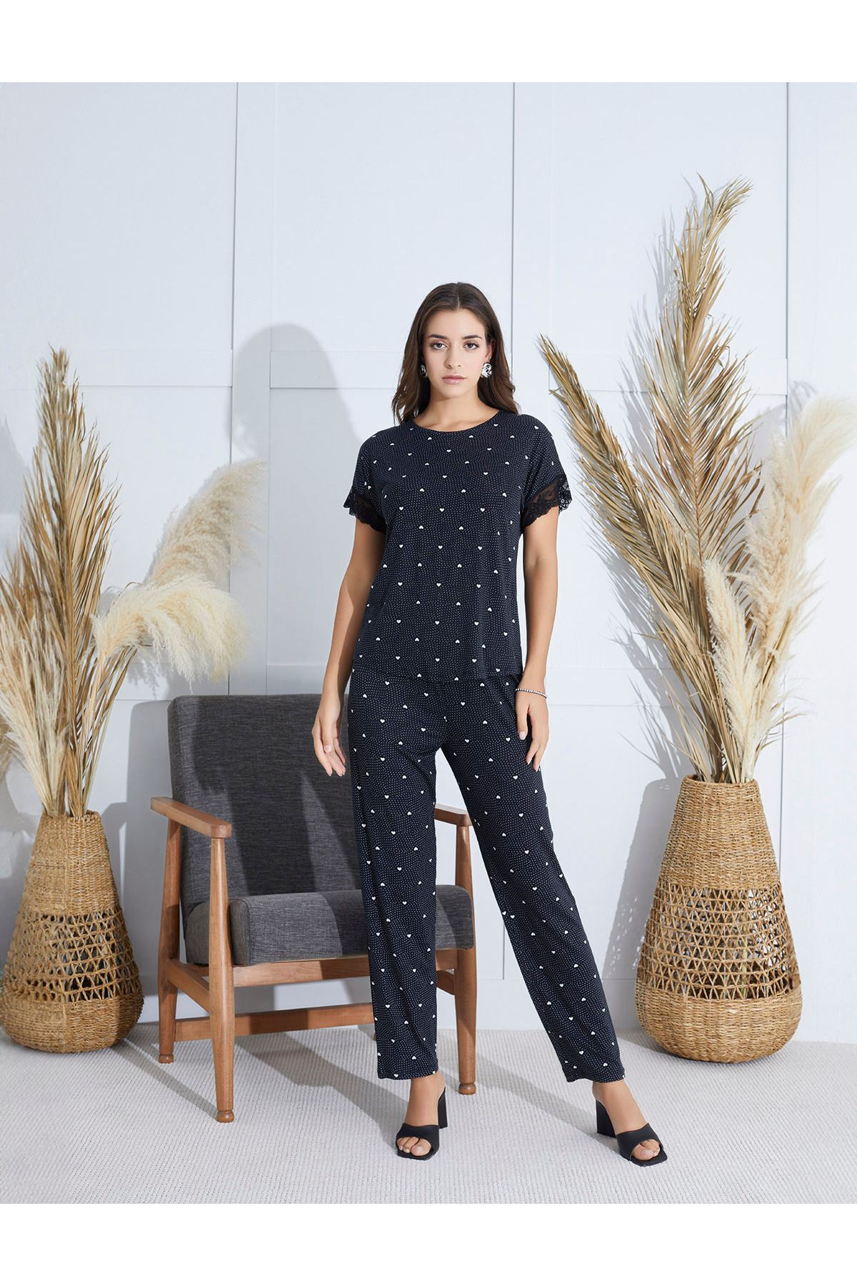 complete the look image