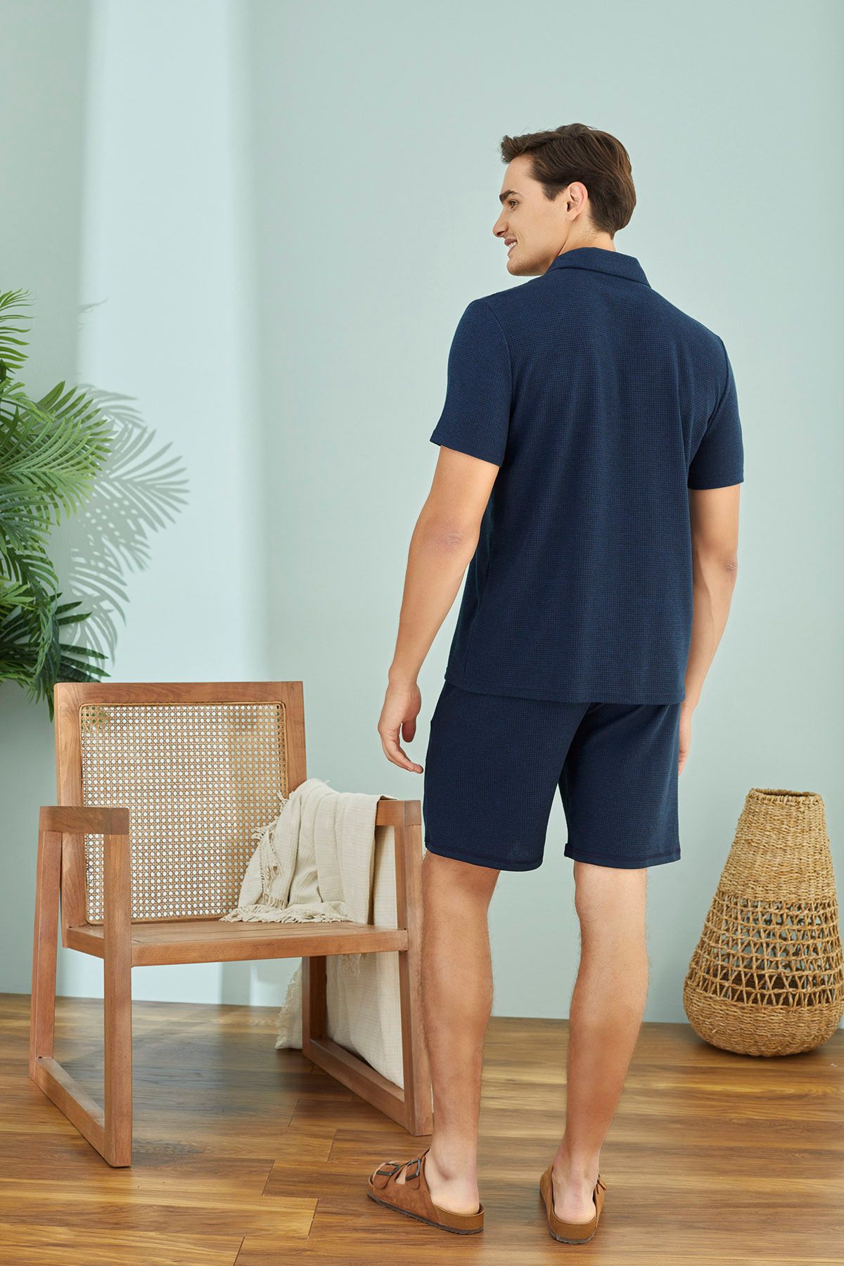 complete the look image