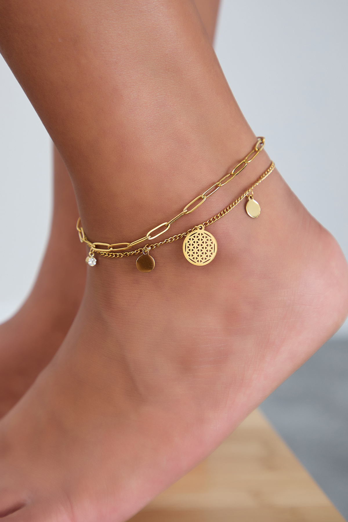 Lina Tia Kadın Uzun Kalın Çift Zincir Yaşam Çiçeği Figür Boncuk Zirkon Taşlı Model Altın Kaplama Çelik Halhal