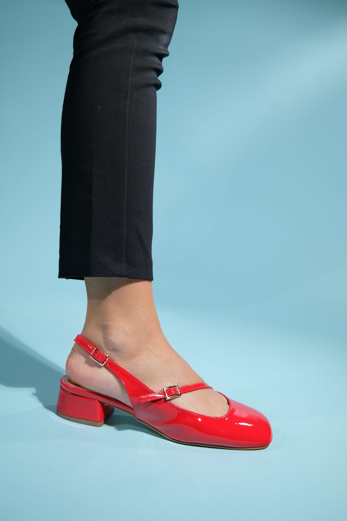 صندل قرمز زنانه های چرمی Red Patent luvishoes