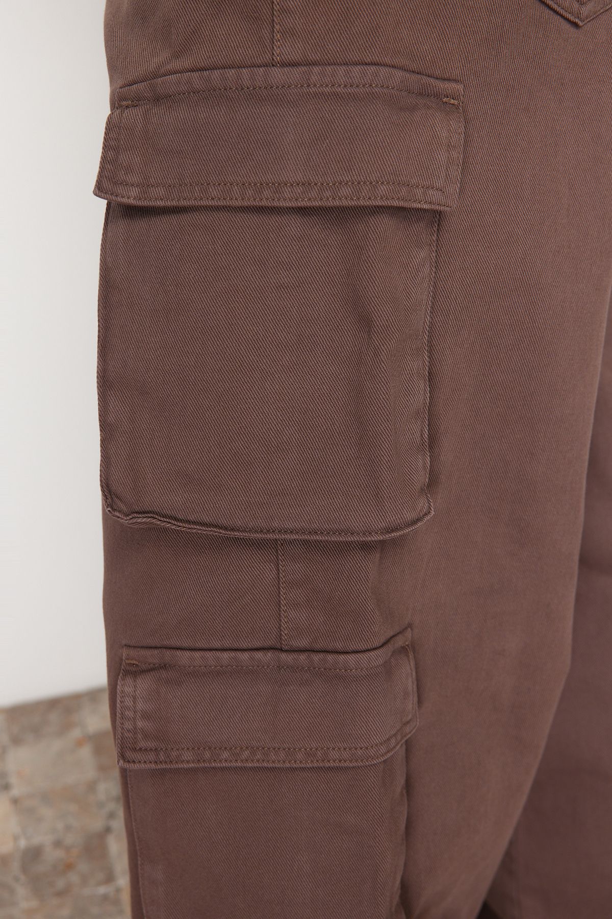Trendyol Collection-Limited Edition Brown Premium Pocket Baggy Cargo Pants Tmnss23Pl00036 7