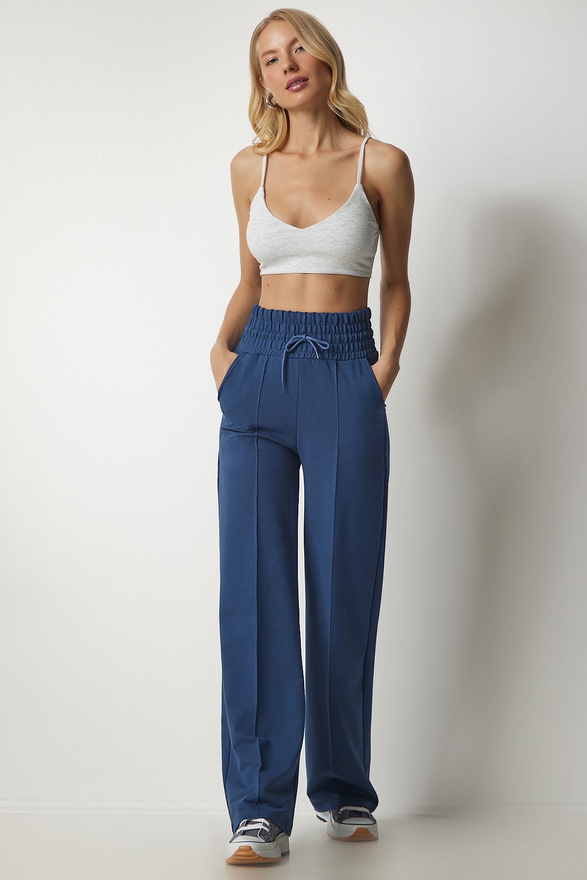 Happiness İstanbul-Marineblaue Basic-Jogginghose aus Strick mit Taschen für Damen XR00018 1