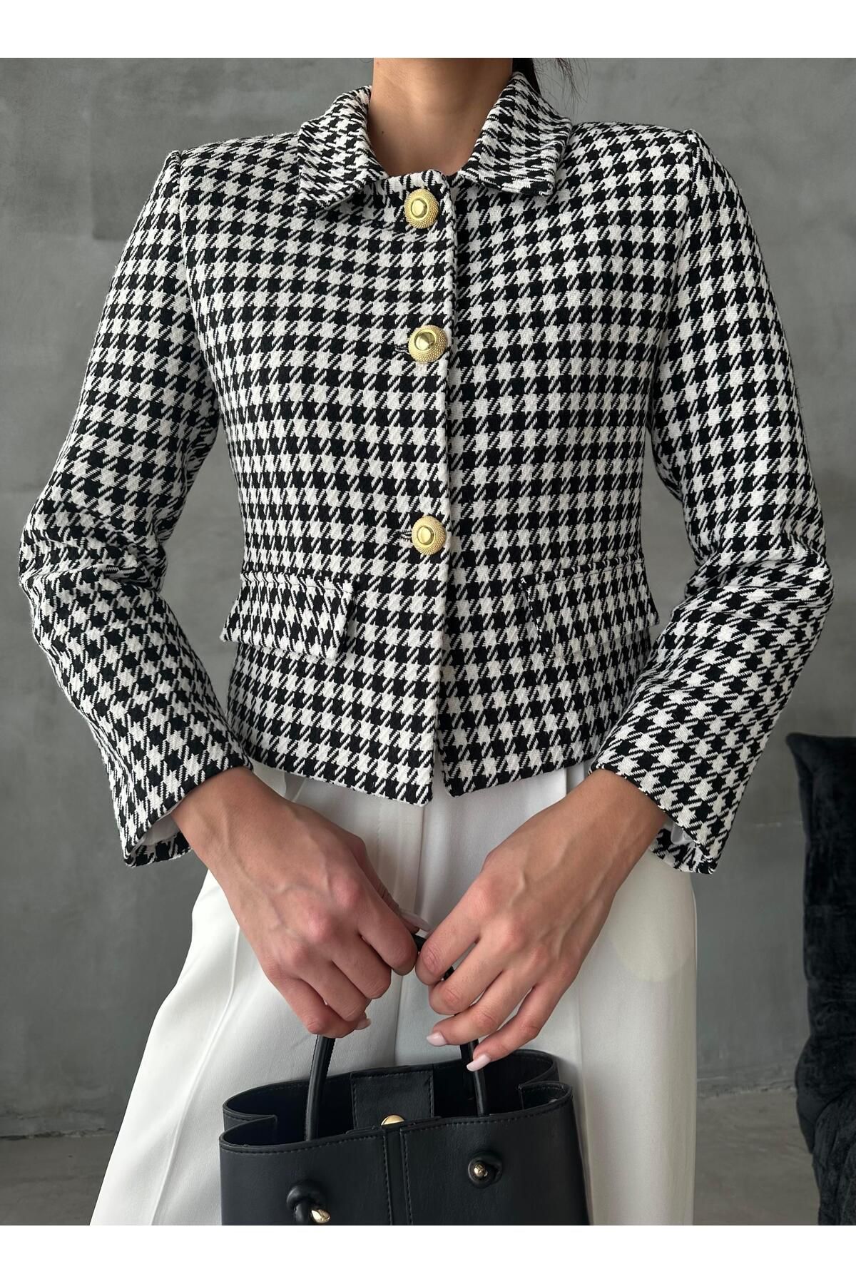 MALD A SHOP Women s Gold Button Houndstooth Pattern Short Blazer Black Jacket Trendyol