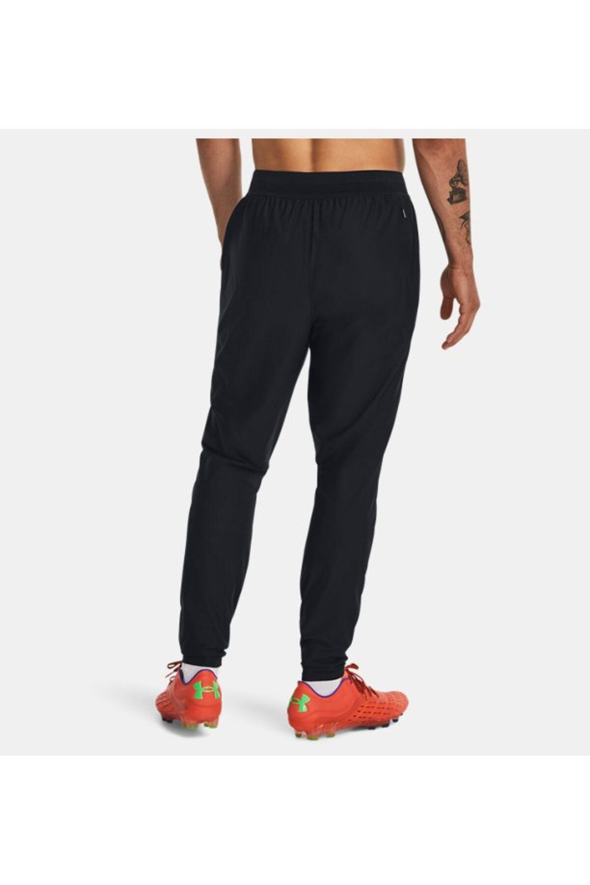 شلوار گرمکن ورزشی مشکی مردانه سرویس دهی UA Challenger شش 1379448 001 Under Armour