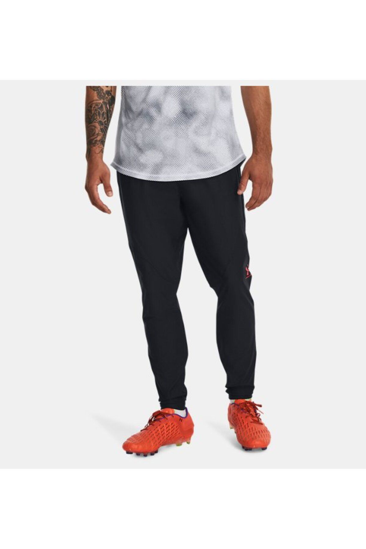 شلوار گرمکن ورزشی مشکی مردانه سرویس دهی UA Challenger شش 1379448 001 Under Armour