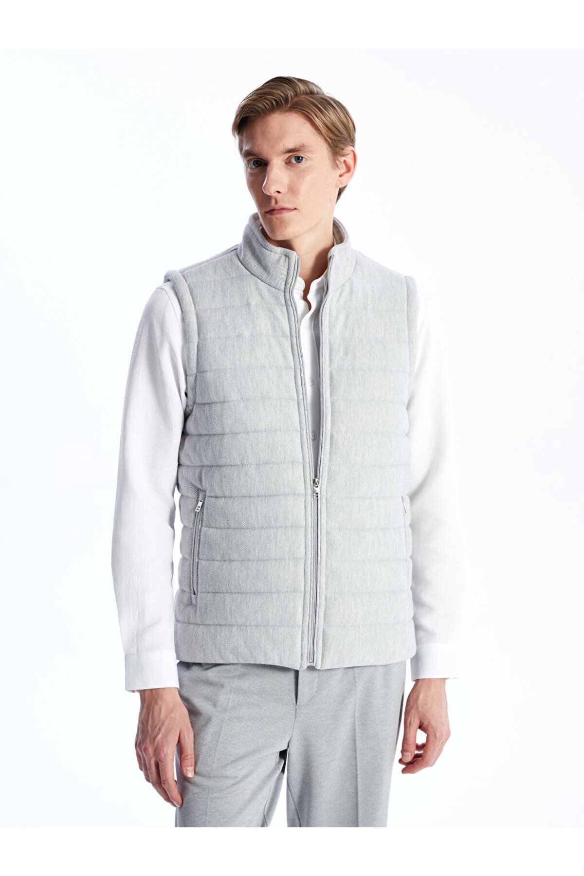 LC Waikiki Slim Fit Dik Yaka Erkek Yelek