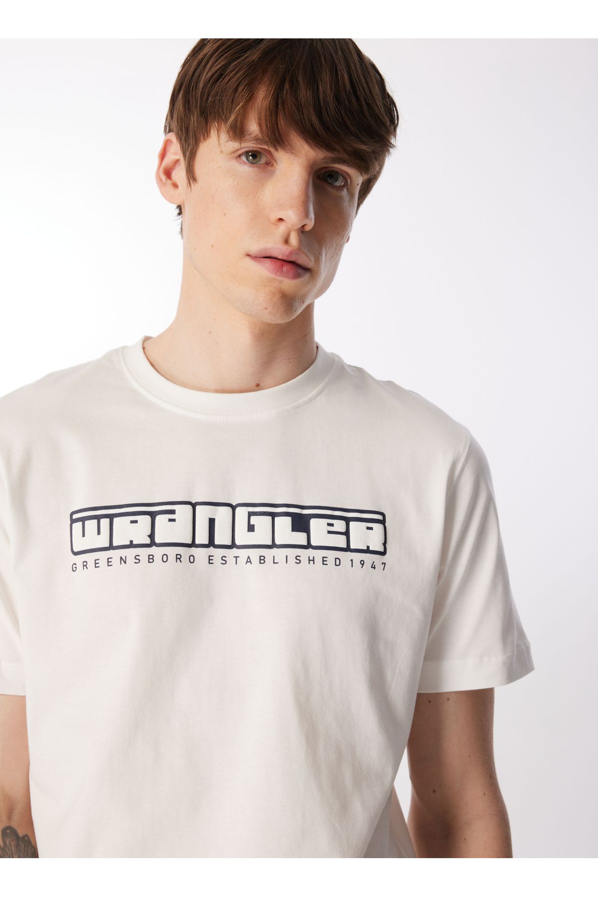 تی شرت سفید مردانه یقه دوچرخه شکسته W241199102 Wrangler