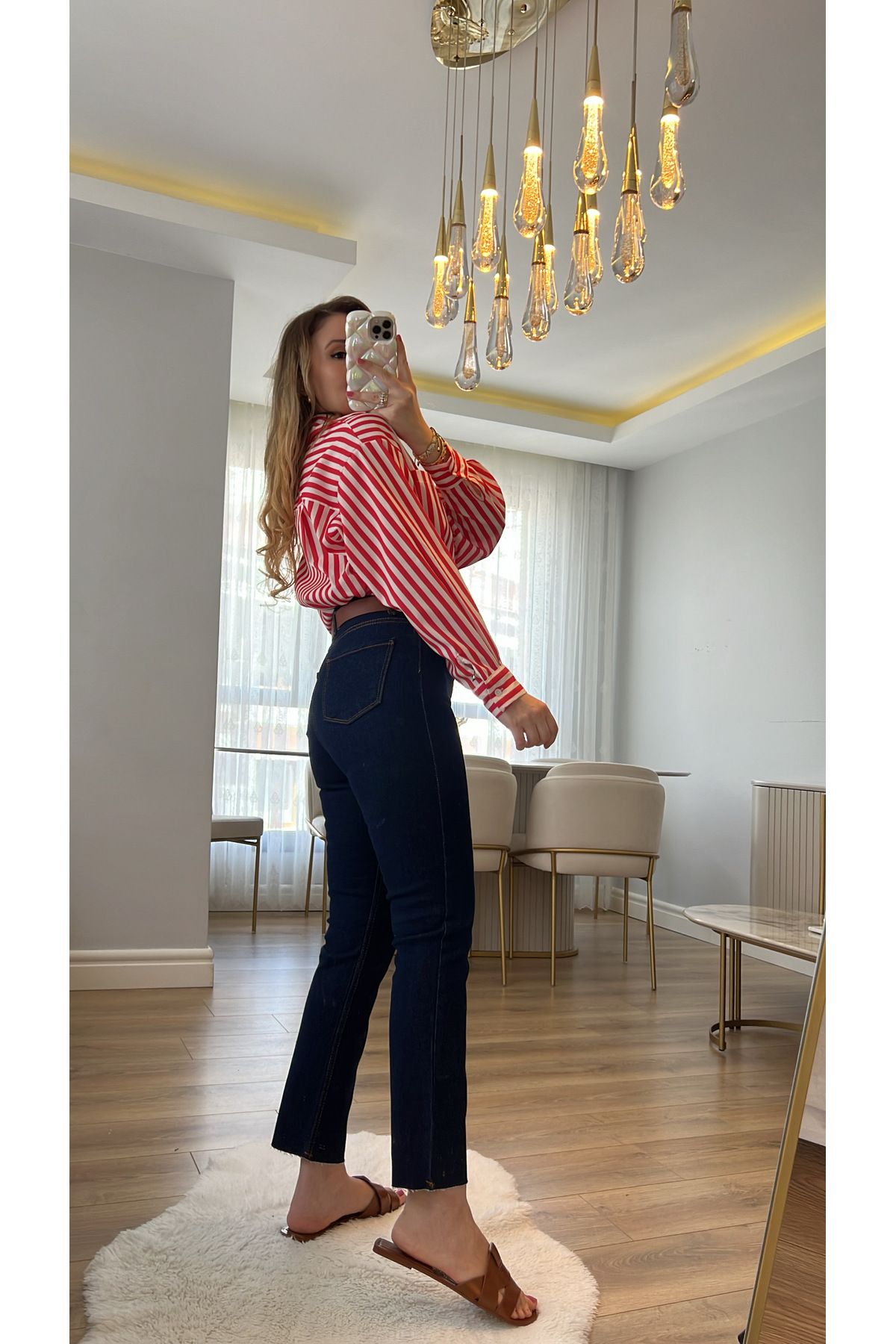 https://cdn.dsmcdn.com/ty1274/product/media/images/prod/SPM/PIM/20240424/22/5e3b53e1-52be-3d22-bc83-e7fb07b8687e/1_org_zoom.jpg