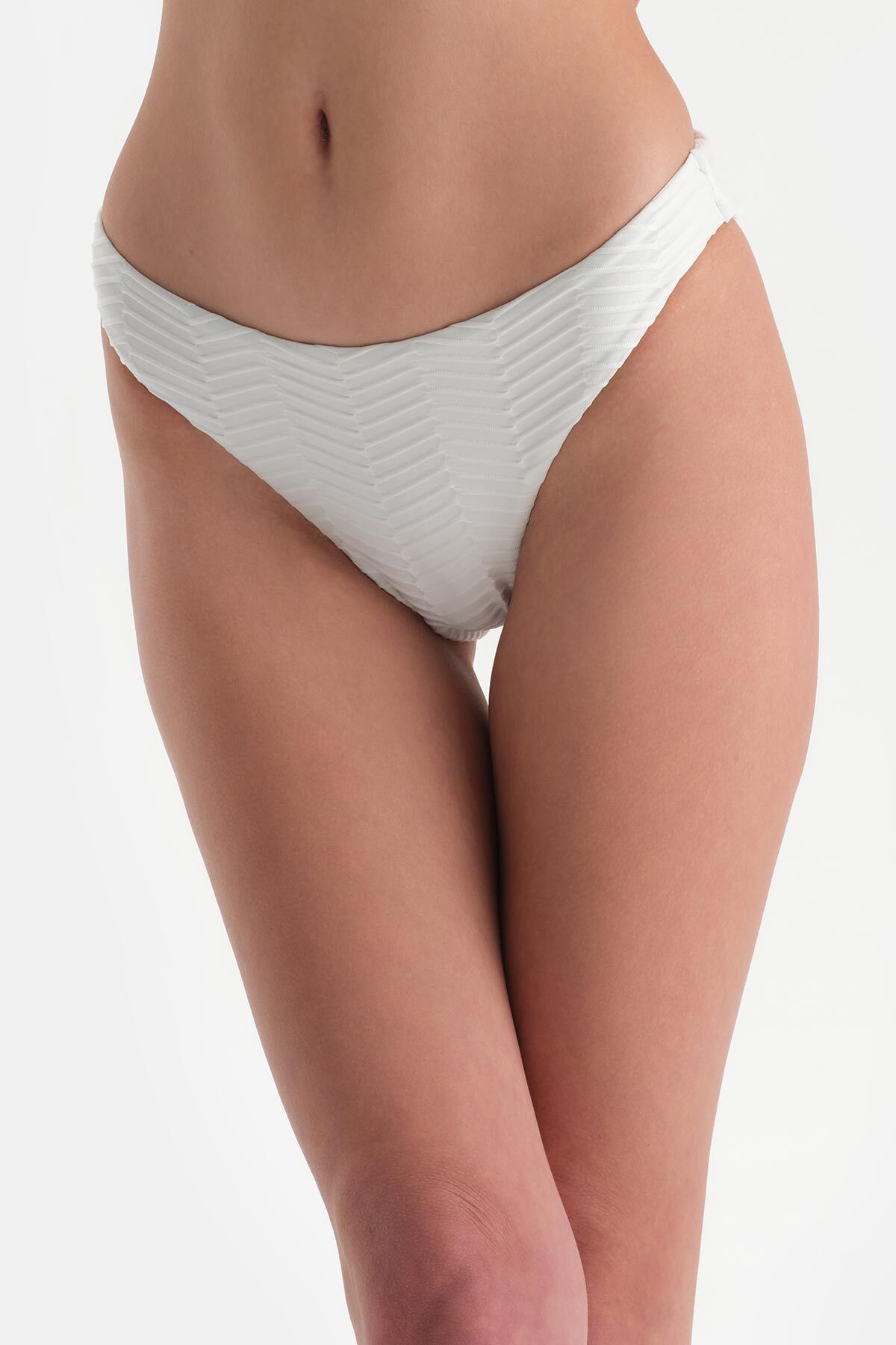 Dagi-Brasilianisches weißes Bikinihöschen 6