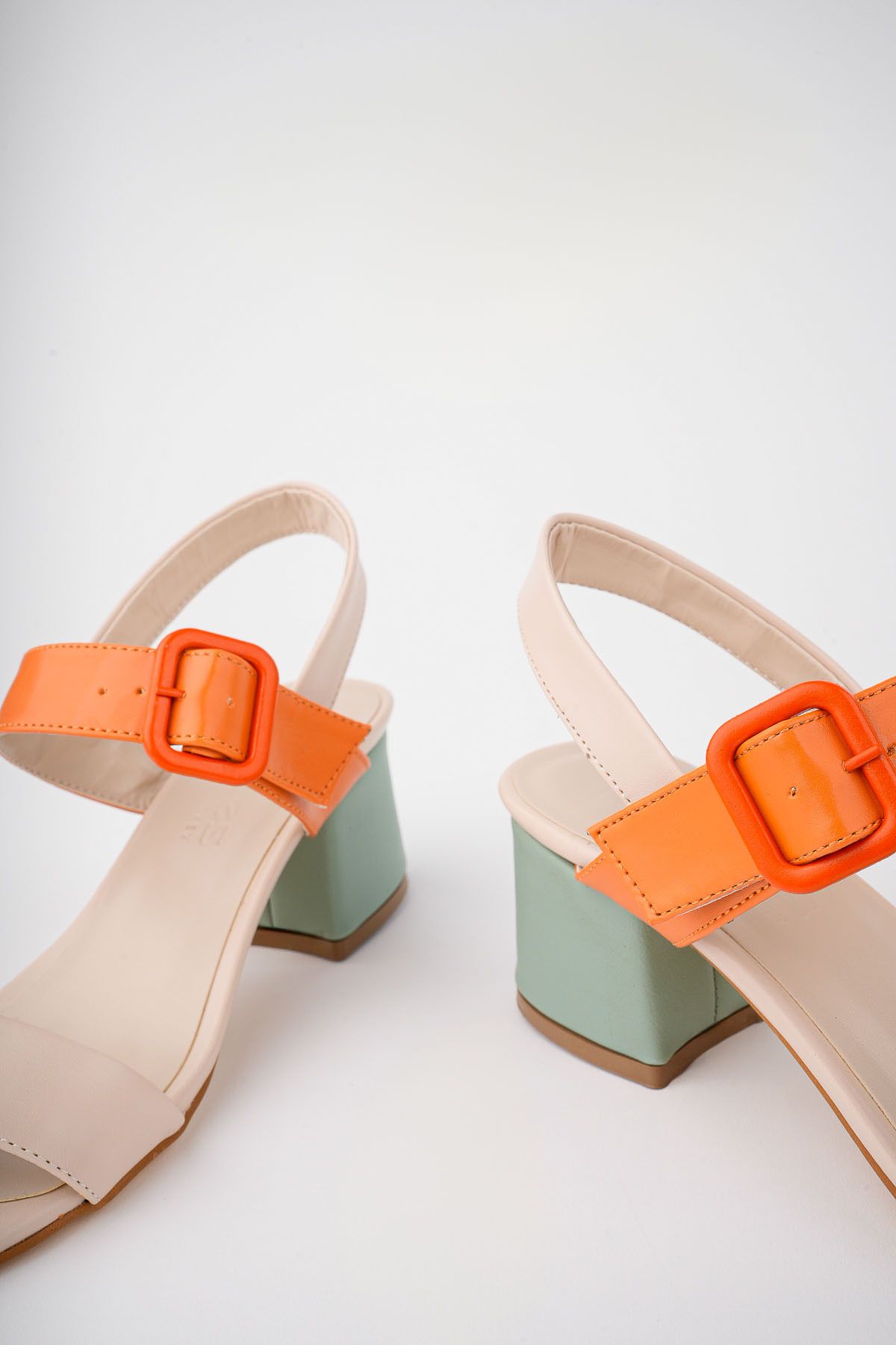 Freemax-Pantofi colorați cu toc de 6 cm clasici de damă abb.812 Skin Orange 5