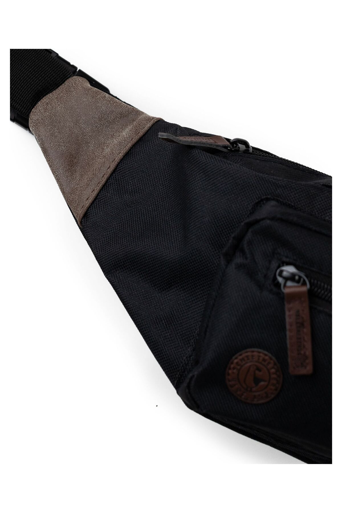 SCHIETWETTER-Die Bauchtasche ist gut und sicher 6