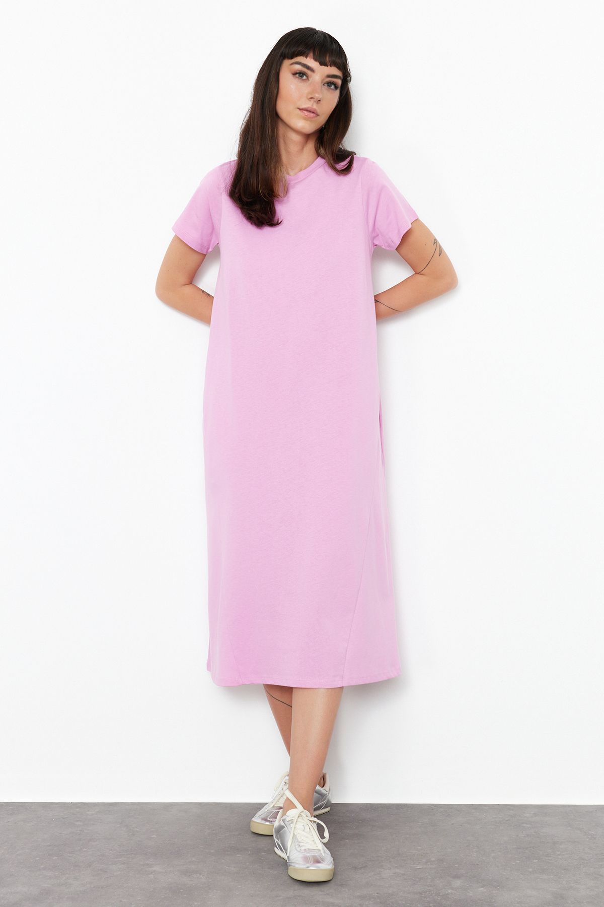 Trendyol Collection-Rosa Midi-Strickkleid - Schlichte T-Shirt-Tasche, TWOSS24EL00169 3
