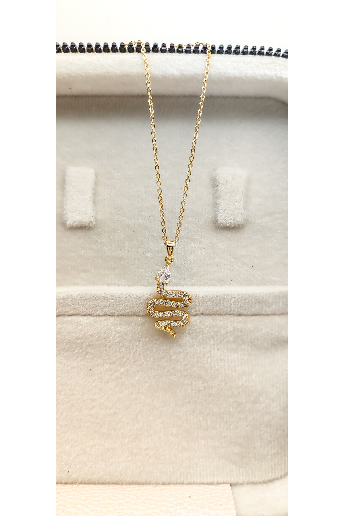 Zarif 14 Ayar Altın Kaplama Yılan Desenli Çelik Kolye