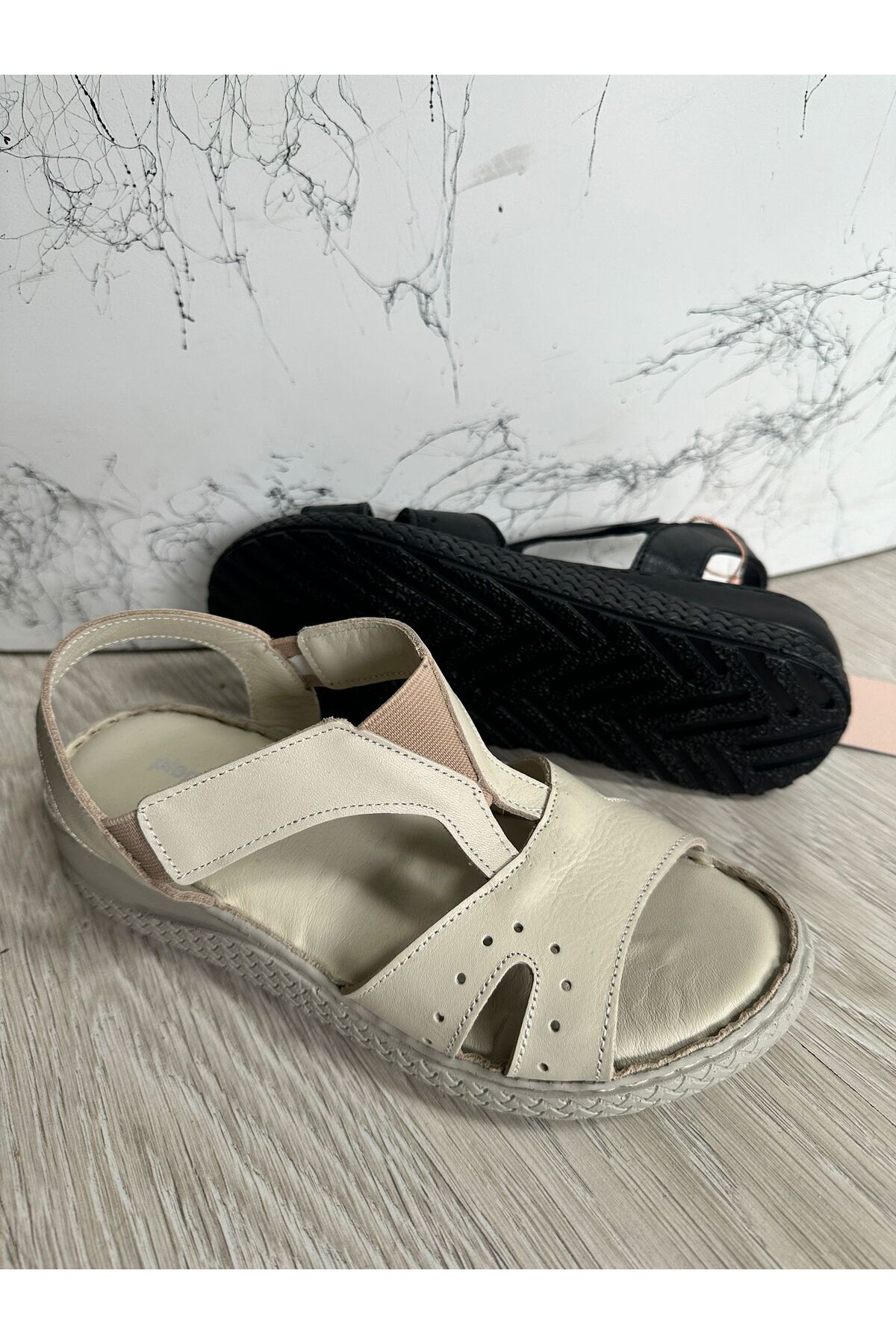 @ PC-53164 - صندل Pierre Cardin پیر کاردین مچ پا اورجینال - تصویر 3