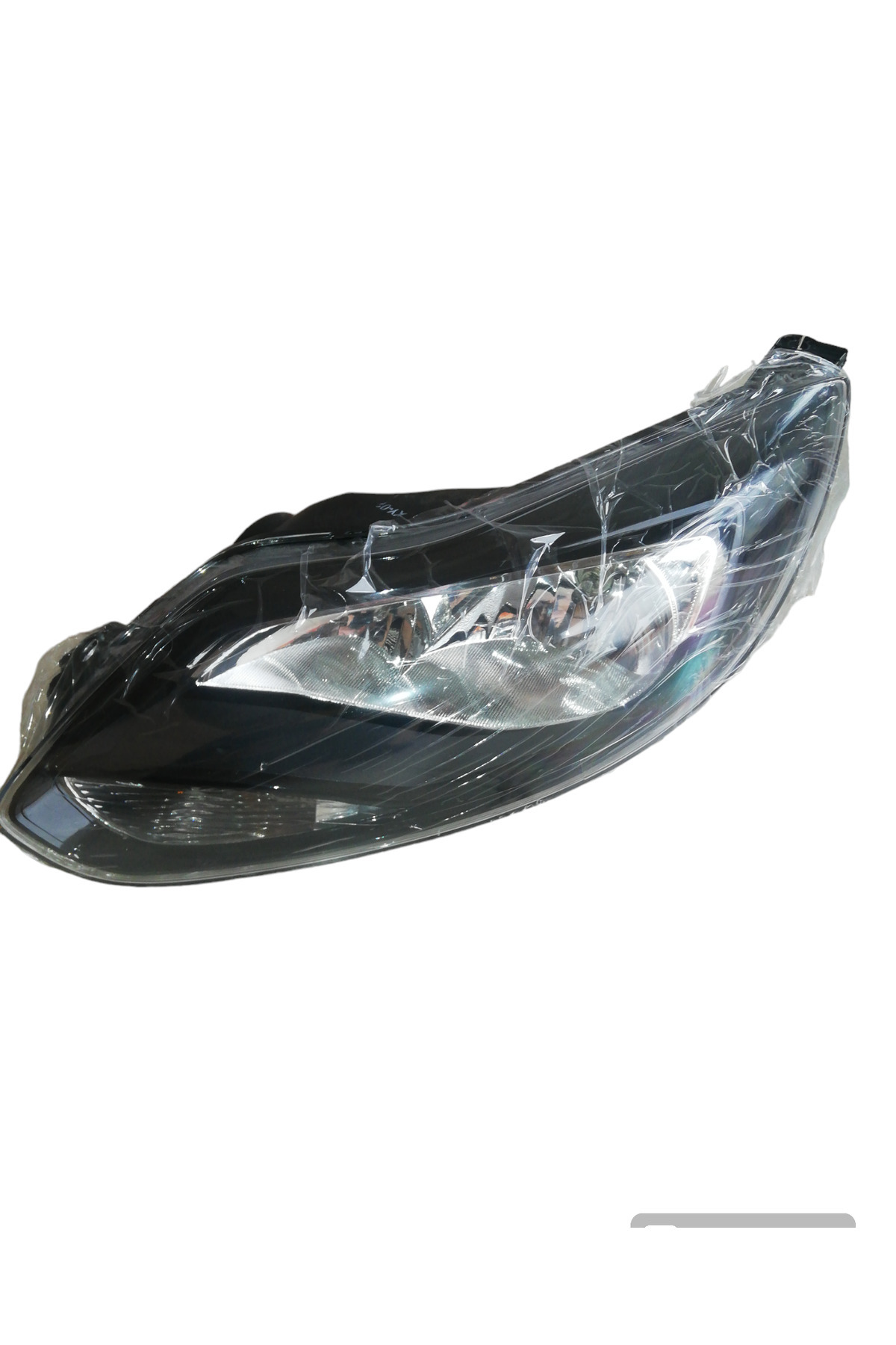 Ford Focus 3 Sol Far Siyah Zemin 2011-2014