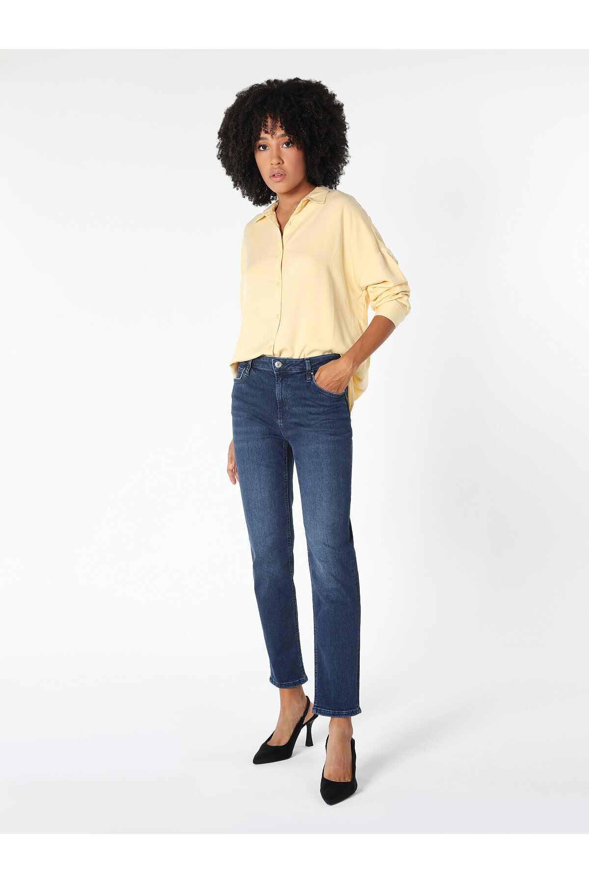 Colin’s 703 Carla Slim Fit Orta Bel Düz Paça Jean Kadın Pantolon ...