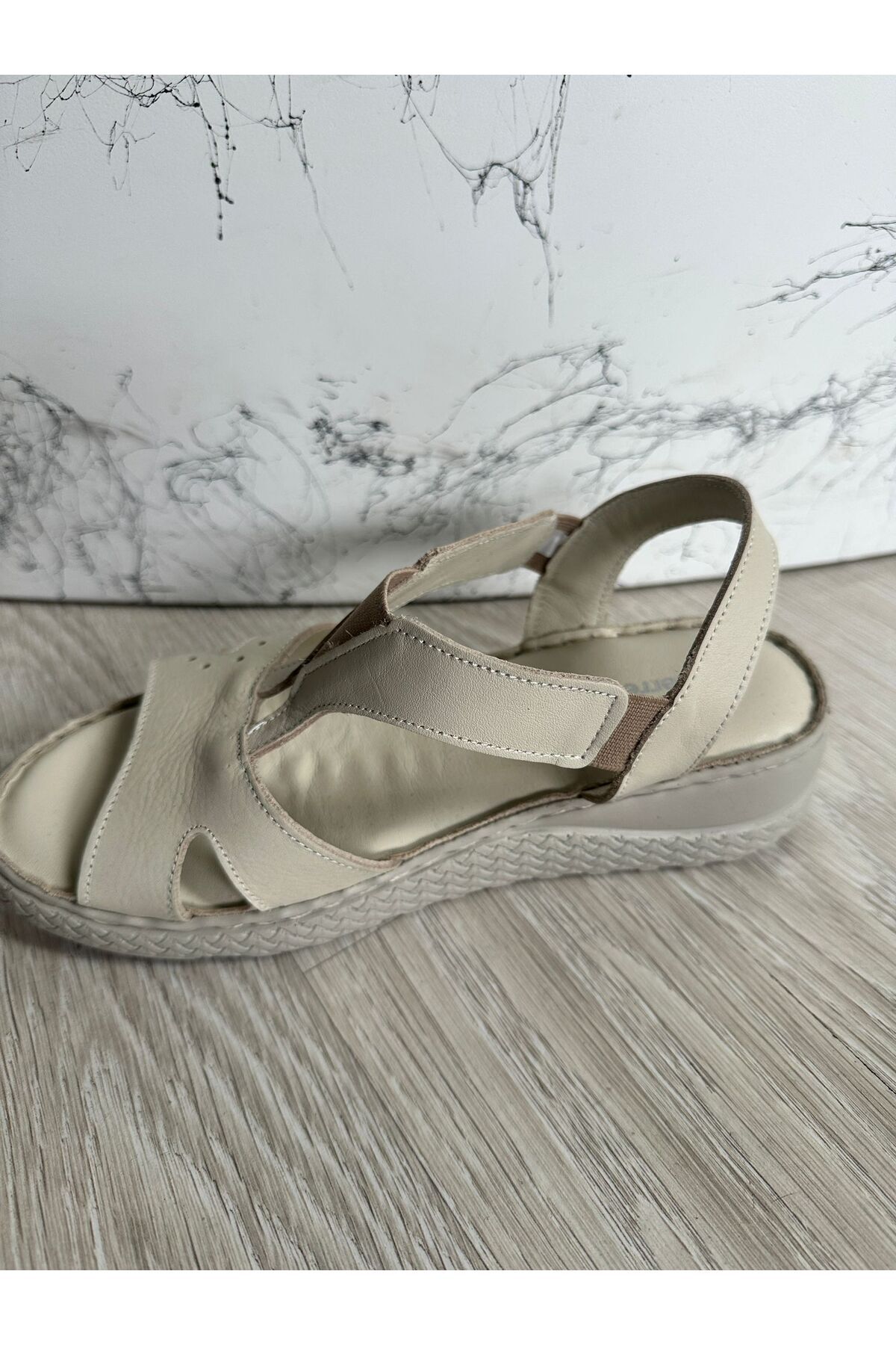 @ PC-53164 - صندل Pierre Cardin پیر کاردین مچ پا اورجینال - تصویر 2