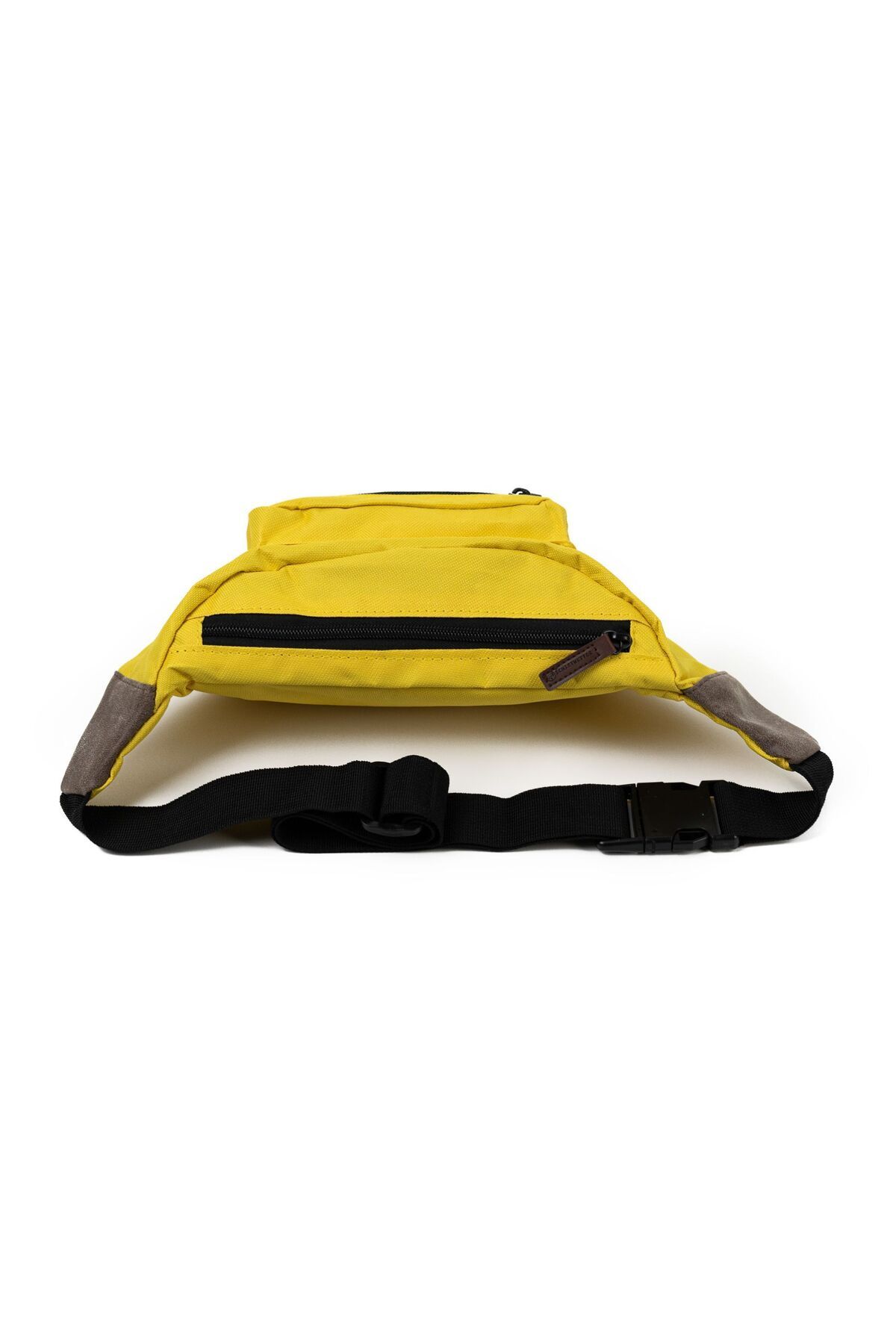 SCHIETWETTER-Die Bauchtasche ist gut und sicher 3