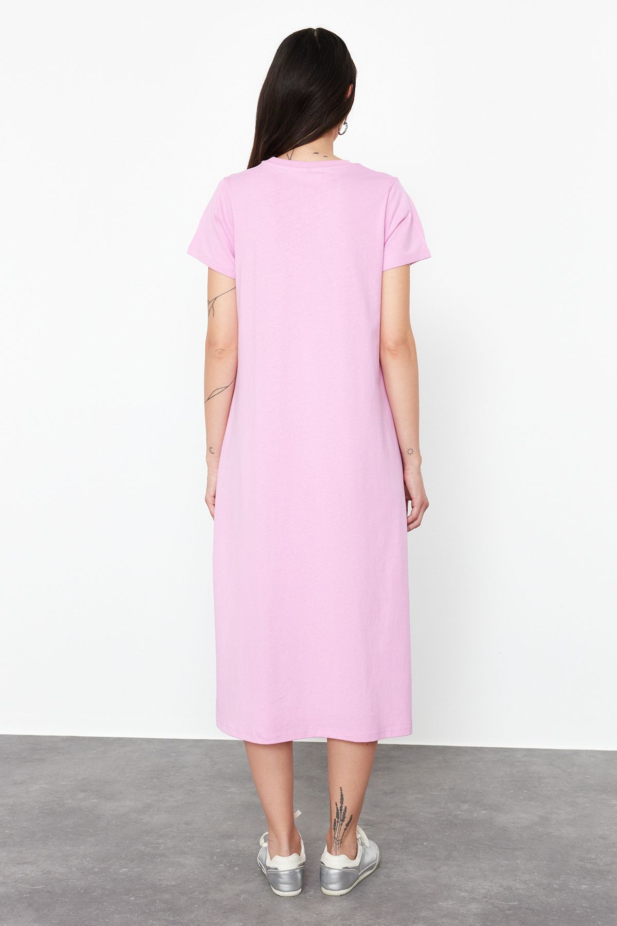 Trendyol Collection-Rosa Midi-Strickkleid - Schlichte T-Shirt-Tasche, TWOSS24EL00169 6