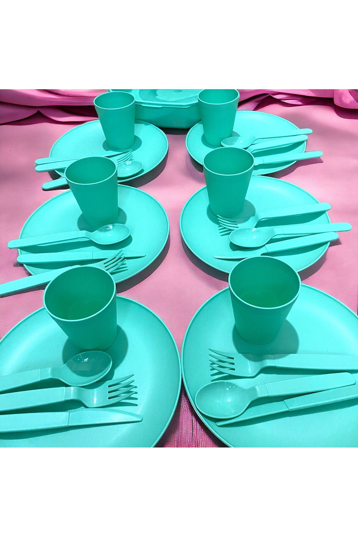 32 Parça 6 Kişilik Kilitli Çantalı Plastik Piknik Seti Yuvarlak Tabak HH 7