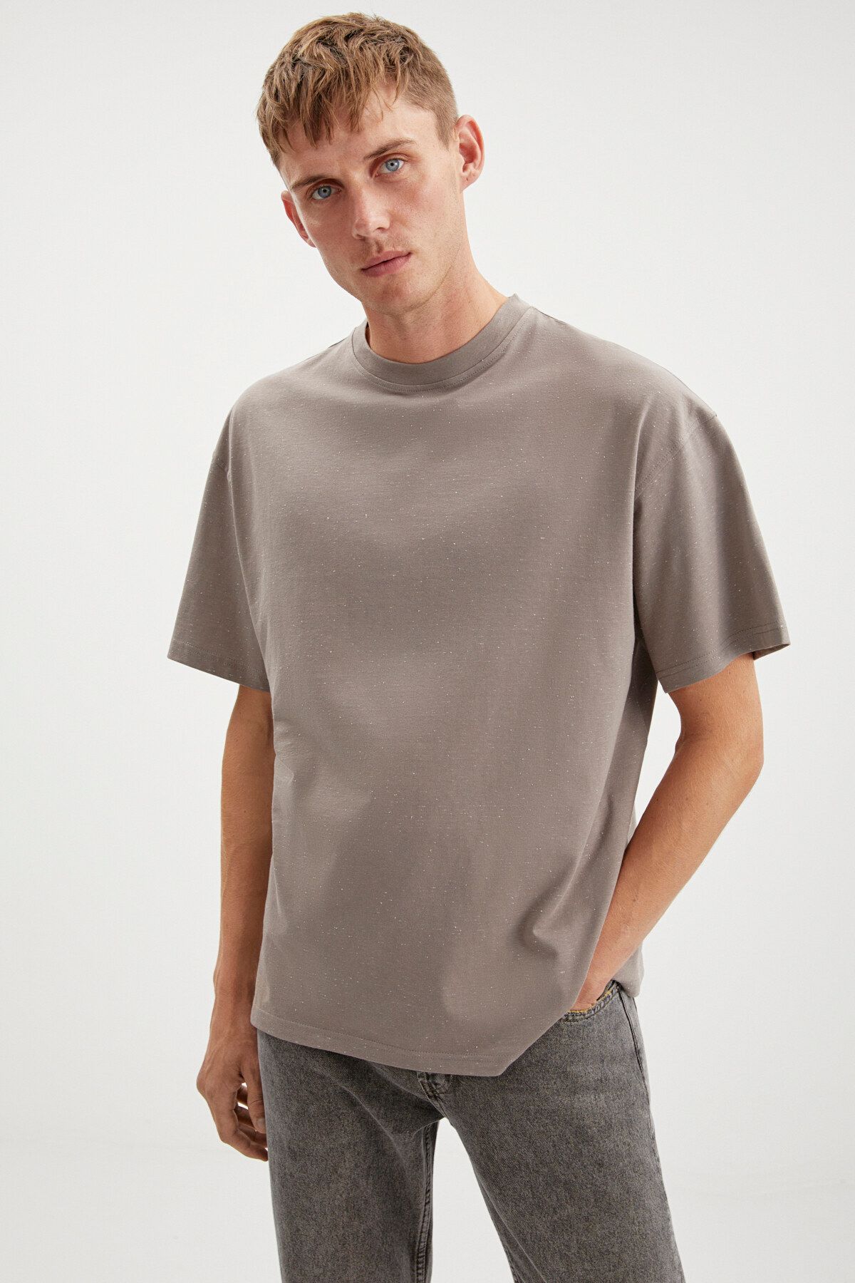 GRIMELANGE Sterling Erkek Oversize Fit Yagmur Damlac kl Goruntulu Ozel Dokulu Vizon T shirt Fiyat Yorumlar Trendyol
