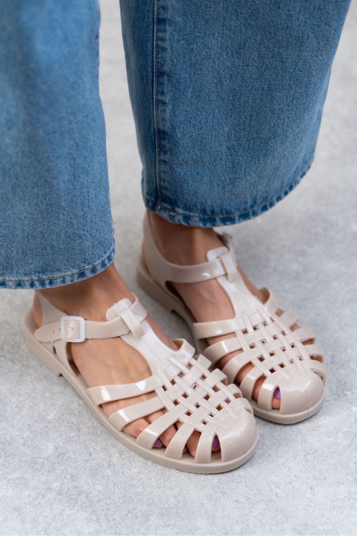 صندل نود زنانه کمربند مات کرم آندرلین های NİŞANTAŞI SHOES