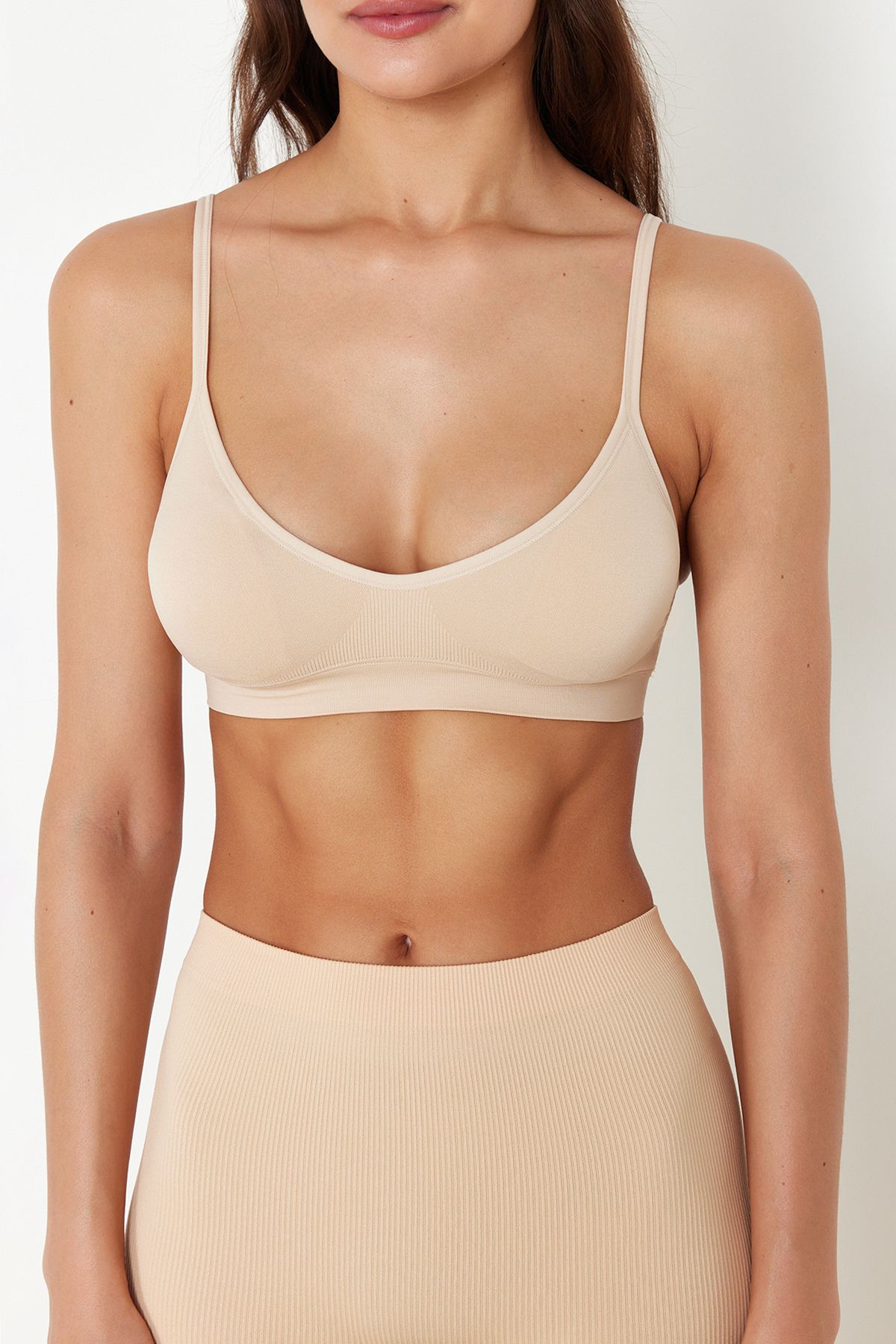 Trendyol Collection-Seamless Functional Bralette Bra - Rope Strap Covered Without Padding Thmaw22Su0023 4