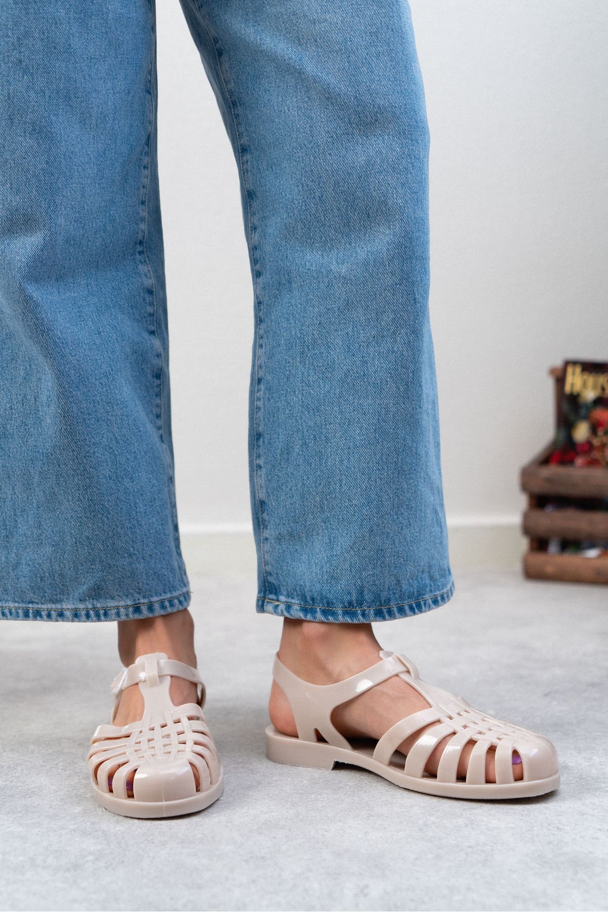 صندل نود زنانه کمربند مات کرم آندرلین های NİŞANTAŞI SHOES
