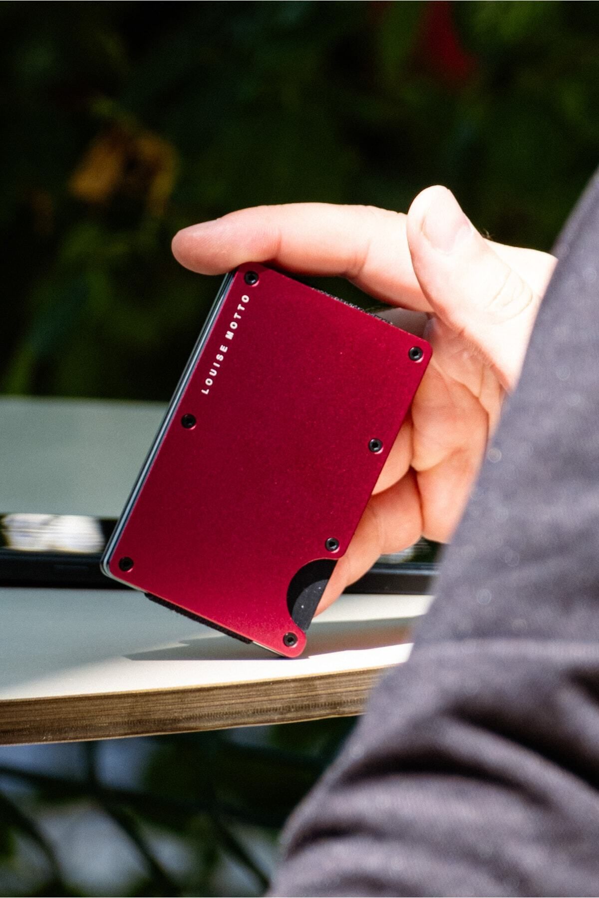 کیف پول فلزی مدرن با محافظ RFID - مدل Cardx Burano Clips (رنگ شرابی) Louise Motto