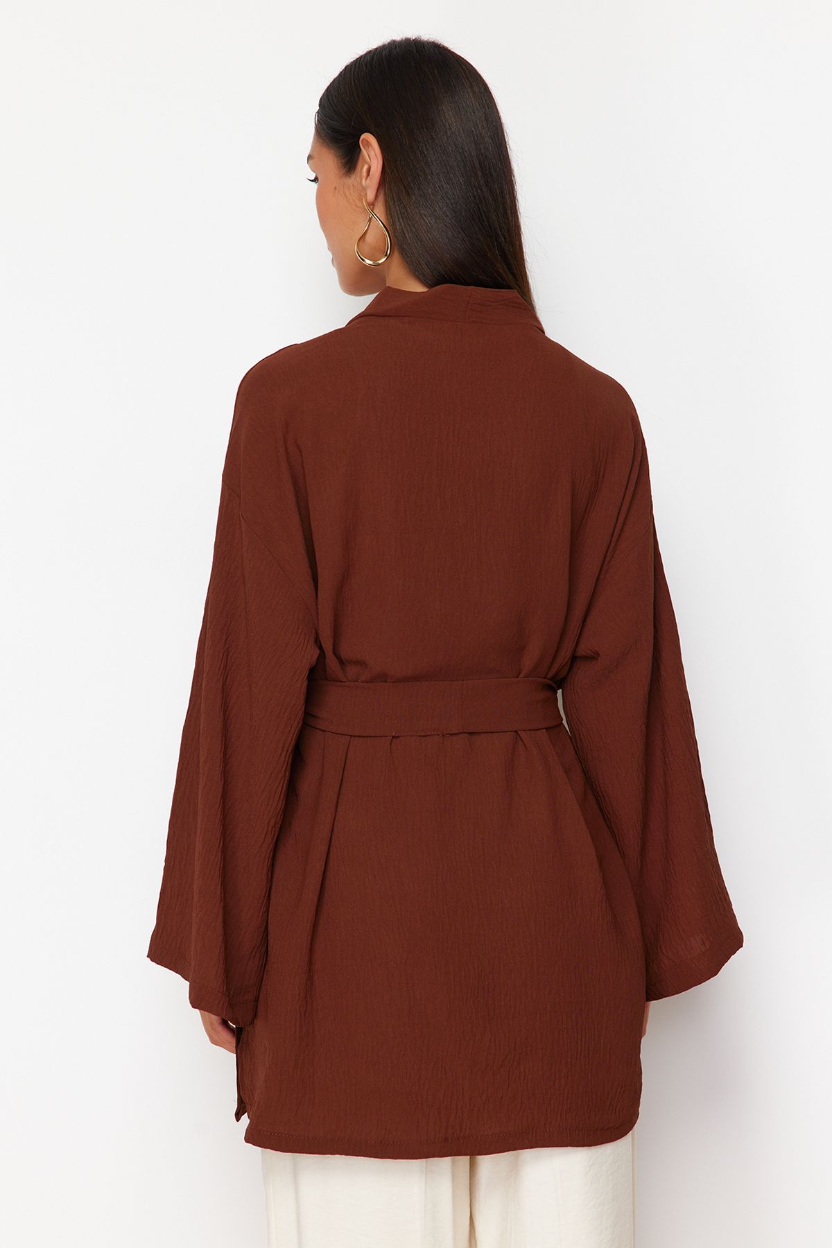 Trendyol Modest-Kimono hnědého tkaného plátna TCTSS24KK00004 6