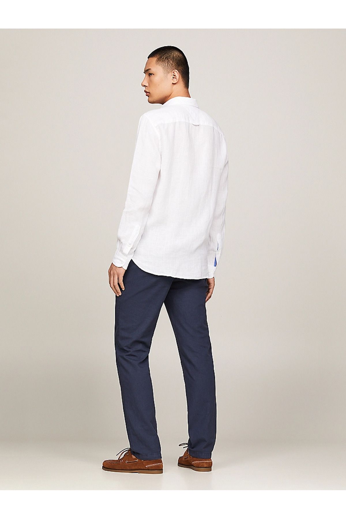 پیراهن / بلوز دکمه دار سفید مردانه آرم با آستین بلند MW0MW34602 YCF Tommy Hilfiger