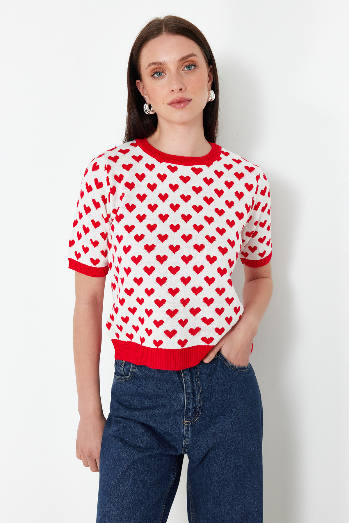 Trendyolmilla  Kırmızı Bisiklet Yaka Kalp Desenli İnce Triko Bluz TWOSS21KZ0008 - Görsel 3