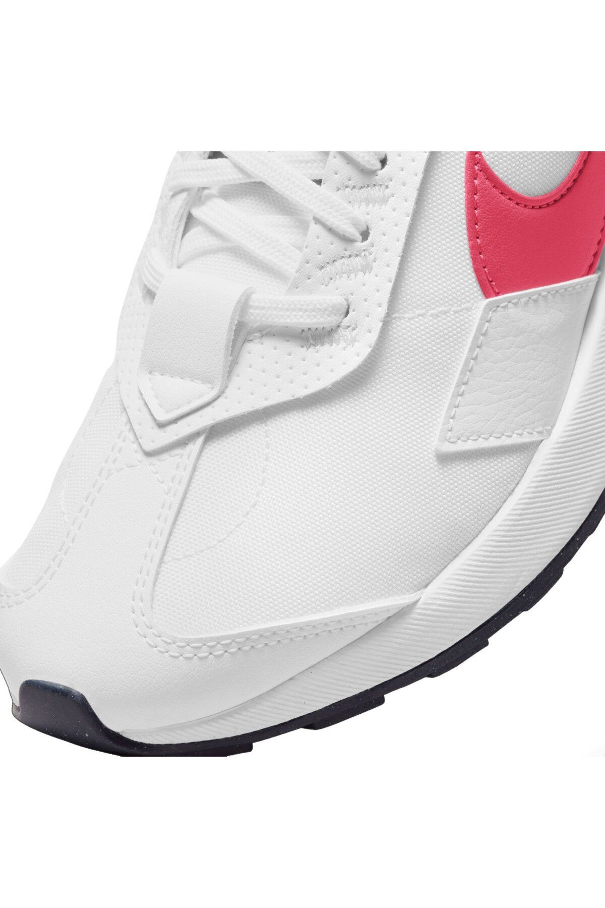 کفش دو و تمرین سفید زنانه E Air Max Pre dada ورزشی Nike