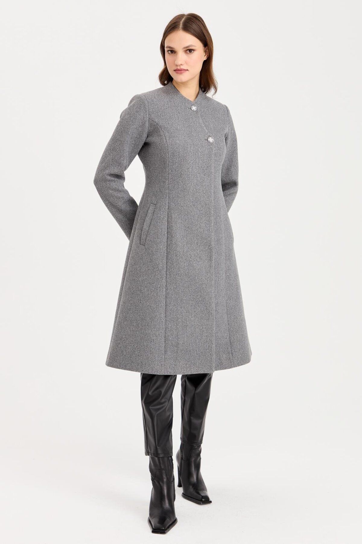 Esswaap-Brooch Button Detailed Intermediate Coat Anthracite 1