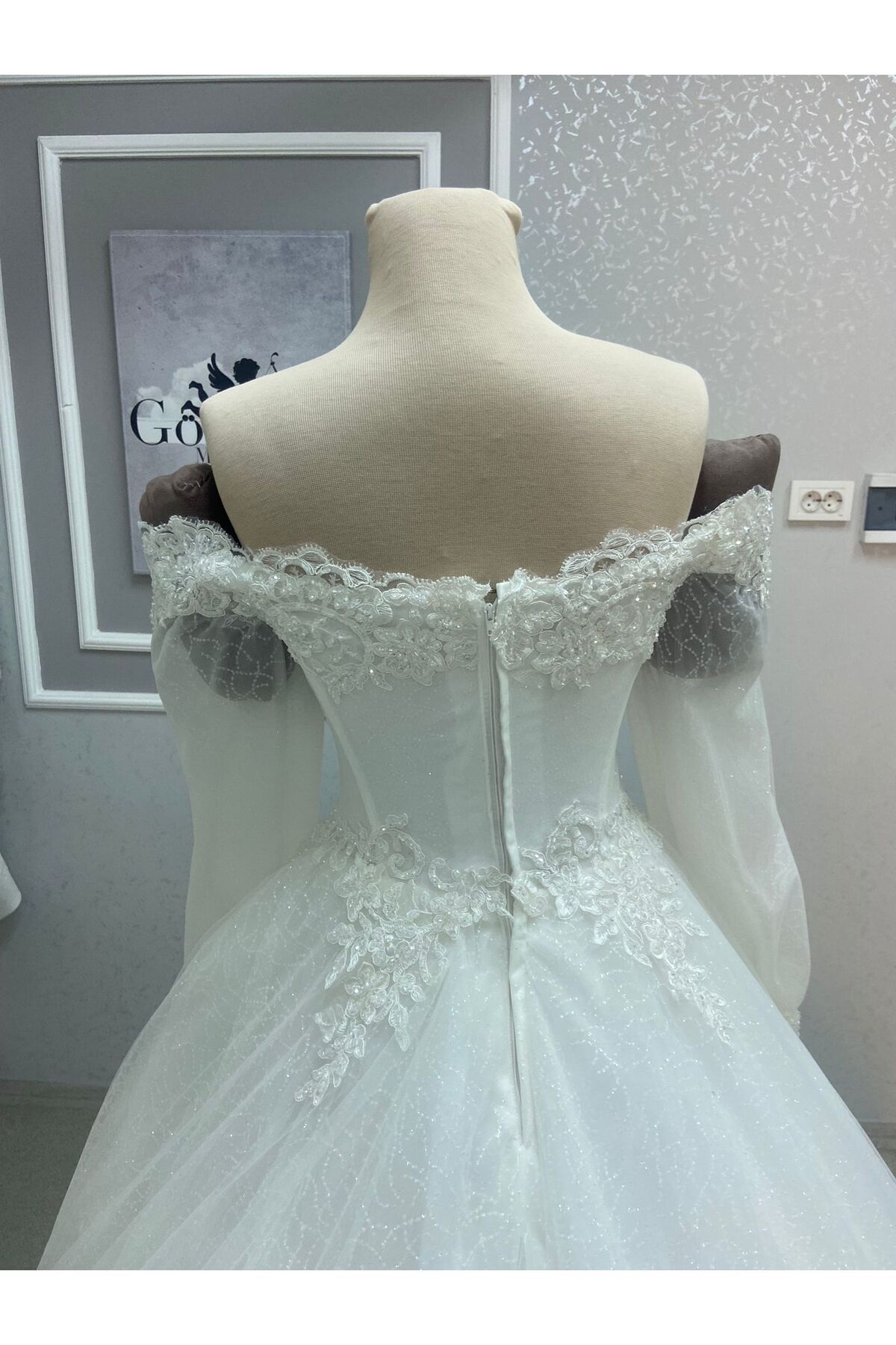 https://cdn.dsmcdn.com/ty1289/product/media/images/prod/SPM/PIM/20240502/09/e86e776c-a22a-3e1c-922a-63fe79db007a/1_org_zoom.jpg