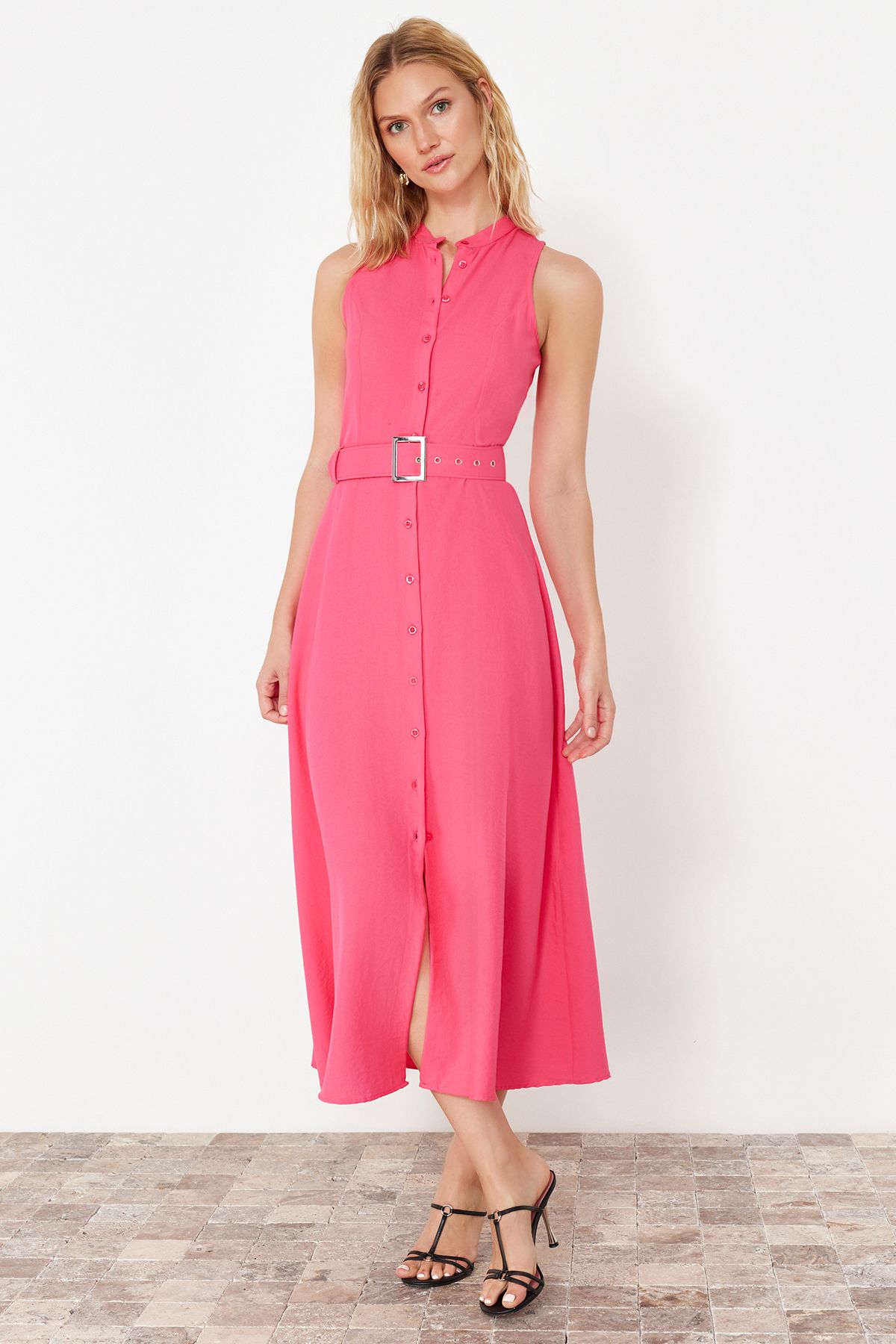 Trendyol Collection-Rosa gewebtes Midi-Hemdkleid mit Gürtel TWOSS23EL01628 2