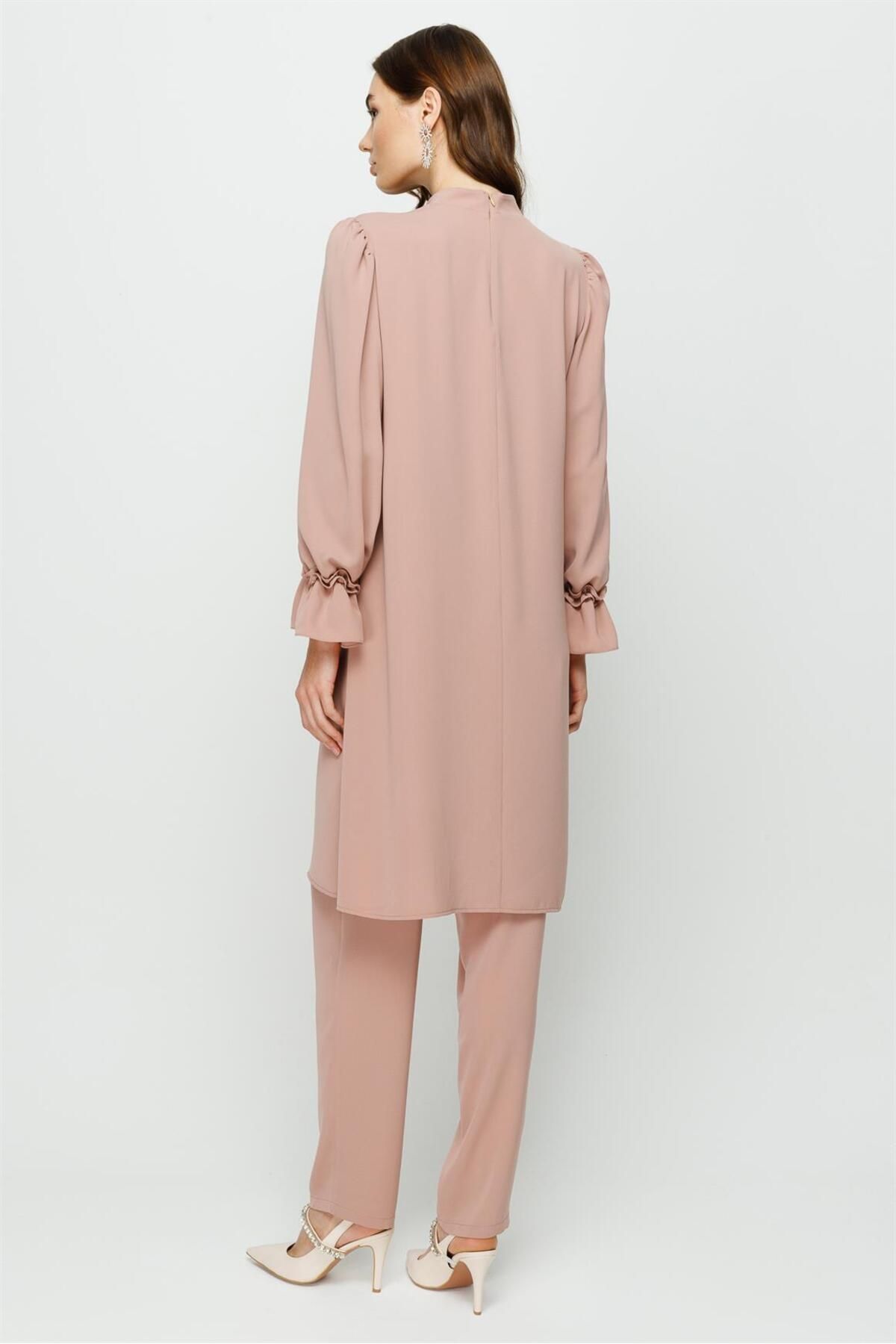 Esswaap-Pants Tunic Set with Frosting Detail on the Front and Cuffs Powder 5
